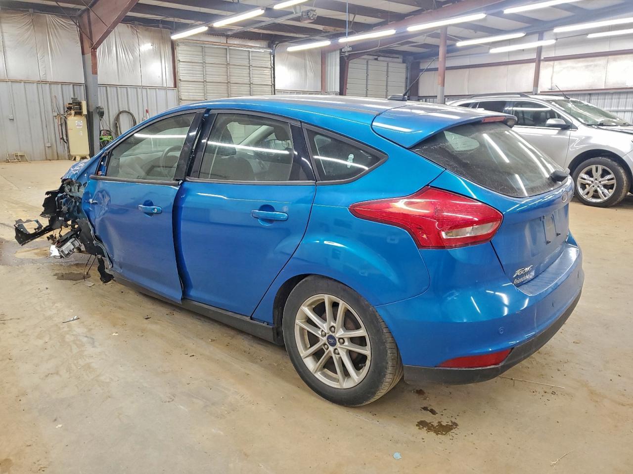 2016 Ford Focus Se - Image 2