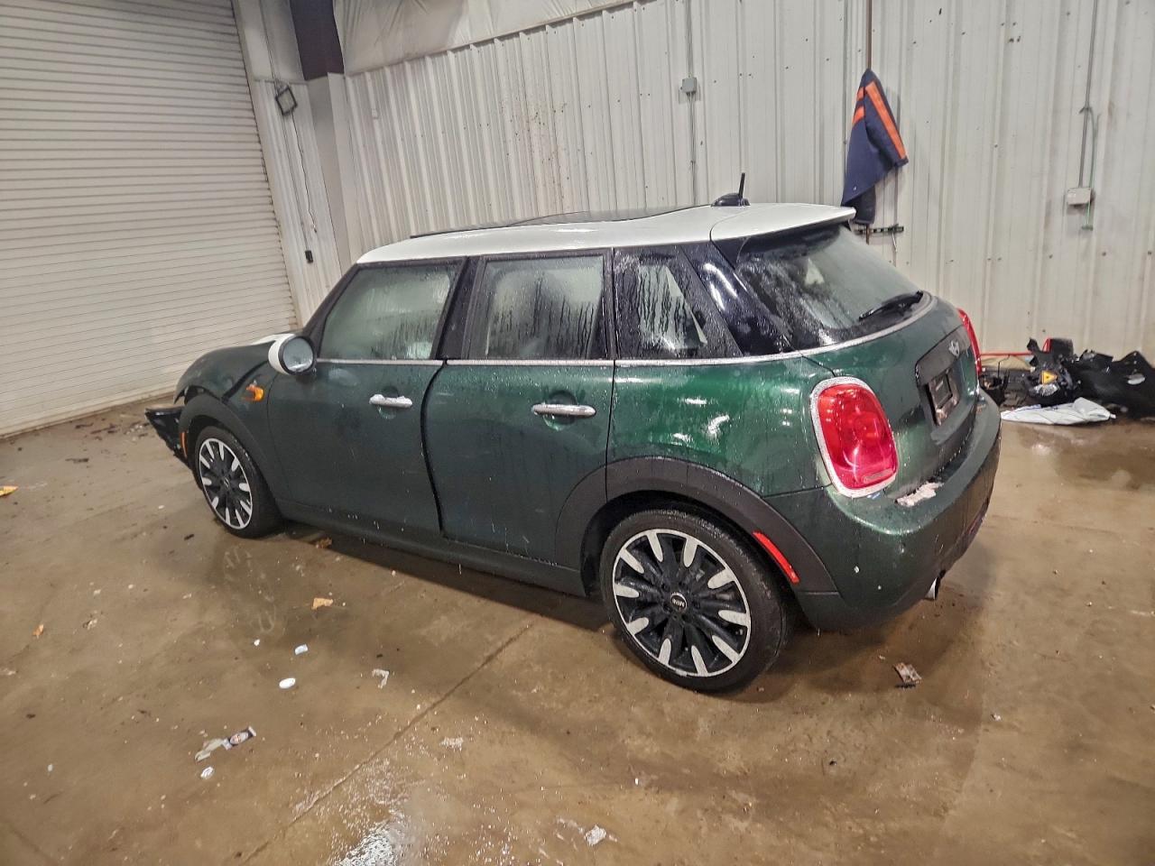 2018 Mini Cooper - Image 2