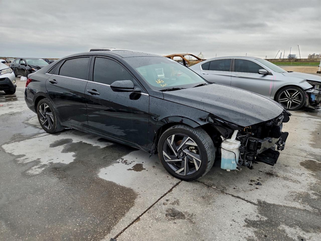 2024 Hyundai Elantra Sel - Image 4