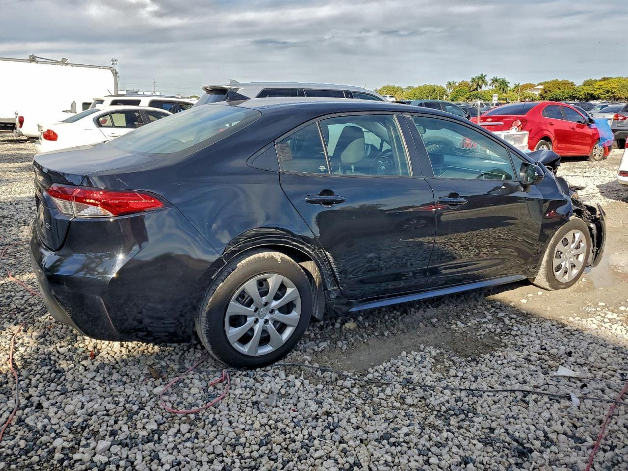 2024 Toyota Corolla Le - Фото 3