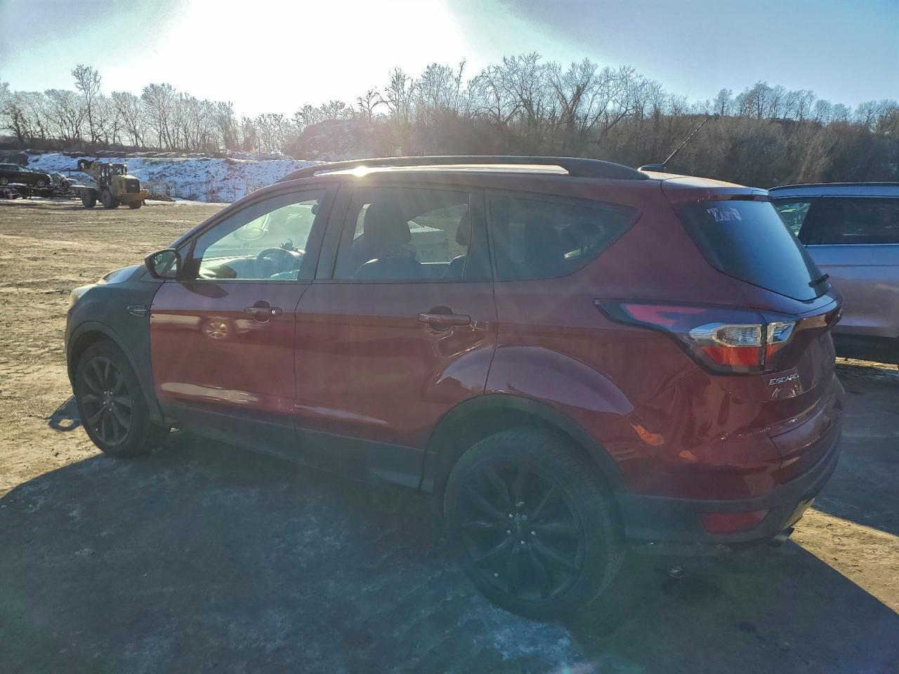 2017 Ford Escape Se - Фото 2