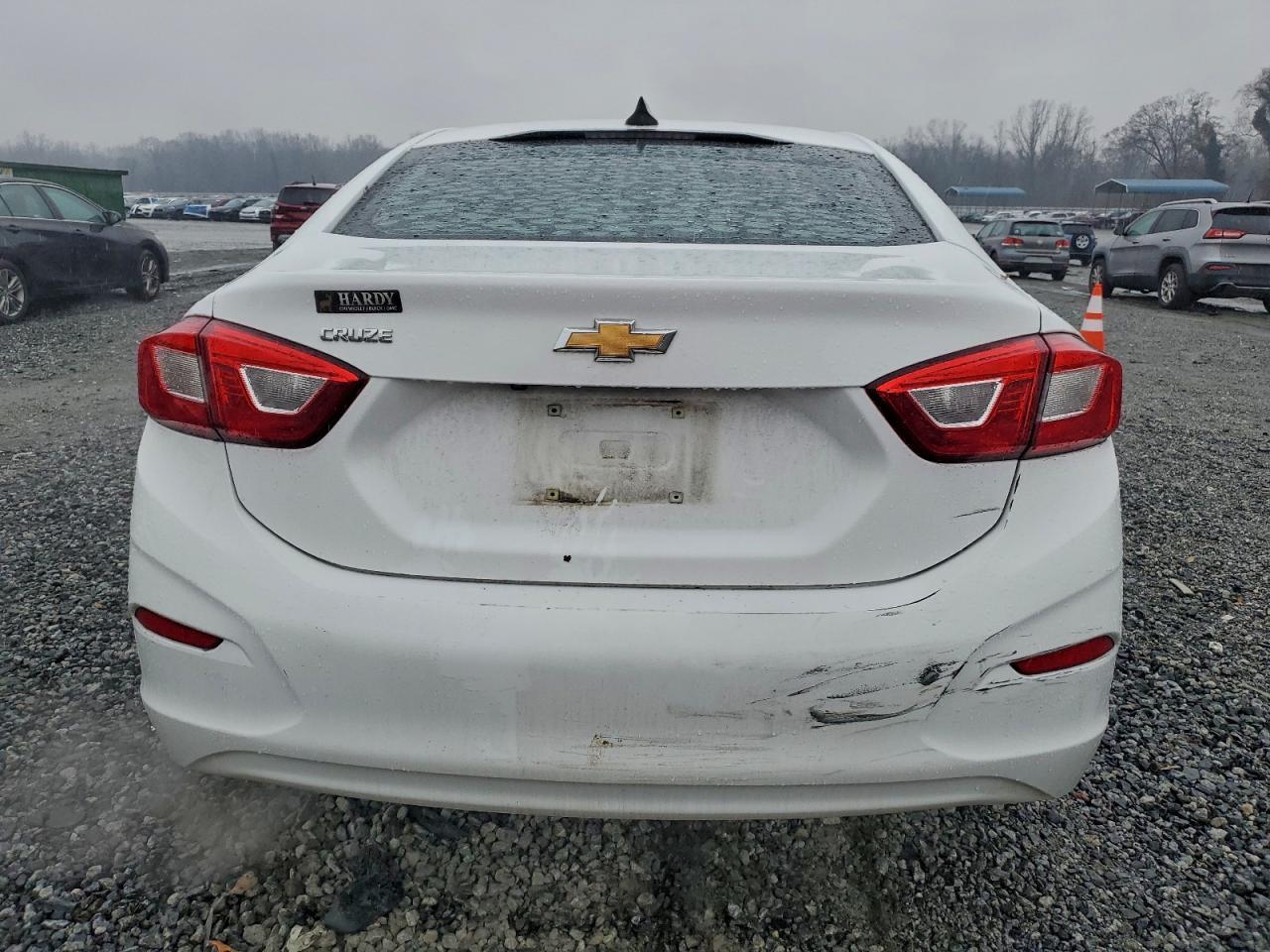 2019 Chevrolet Cruze Ls - Image 6