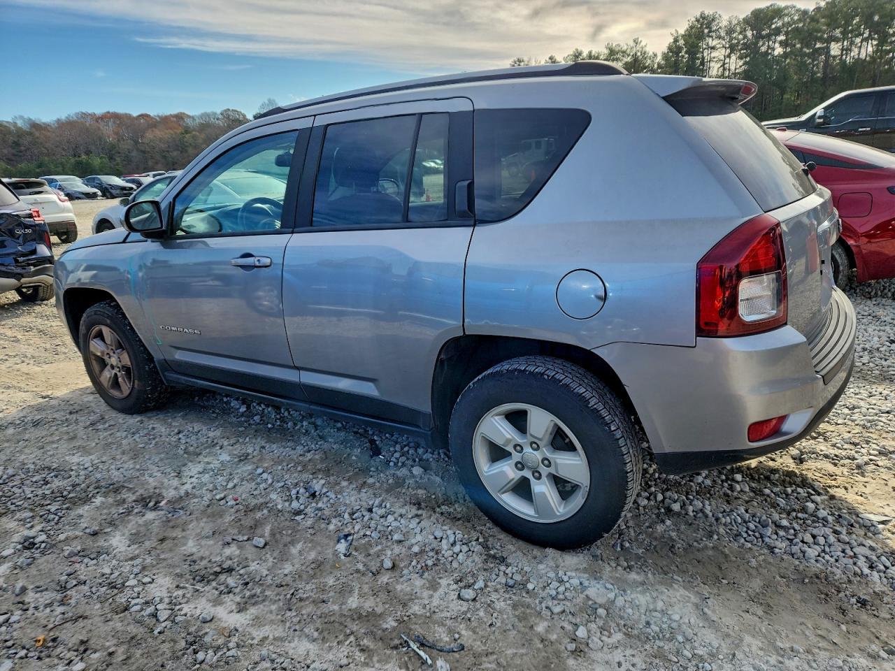 2016 Jeep Compass Latitude - Фото 2