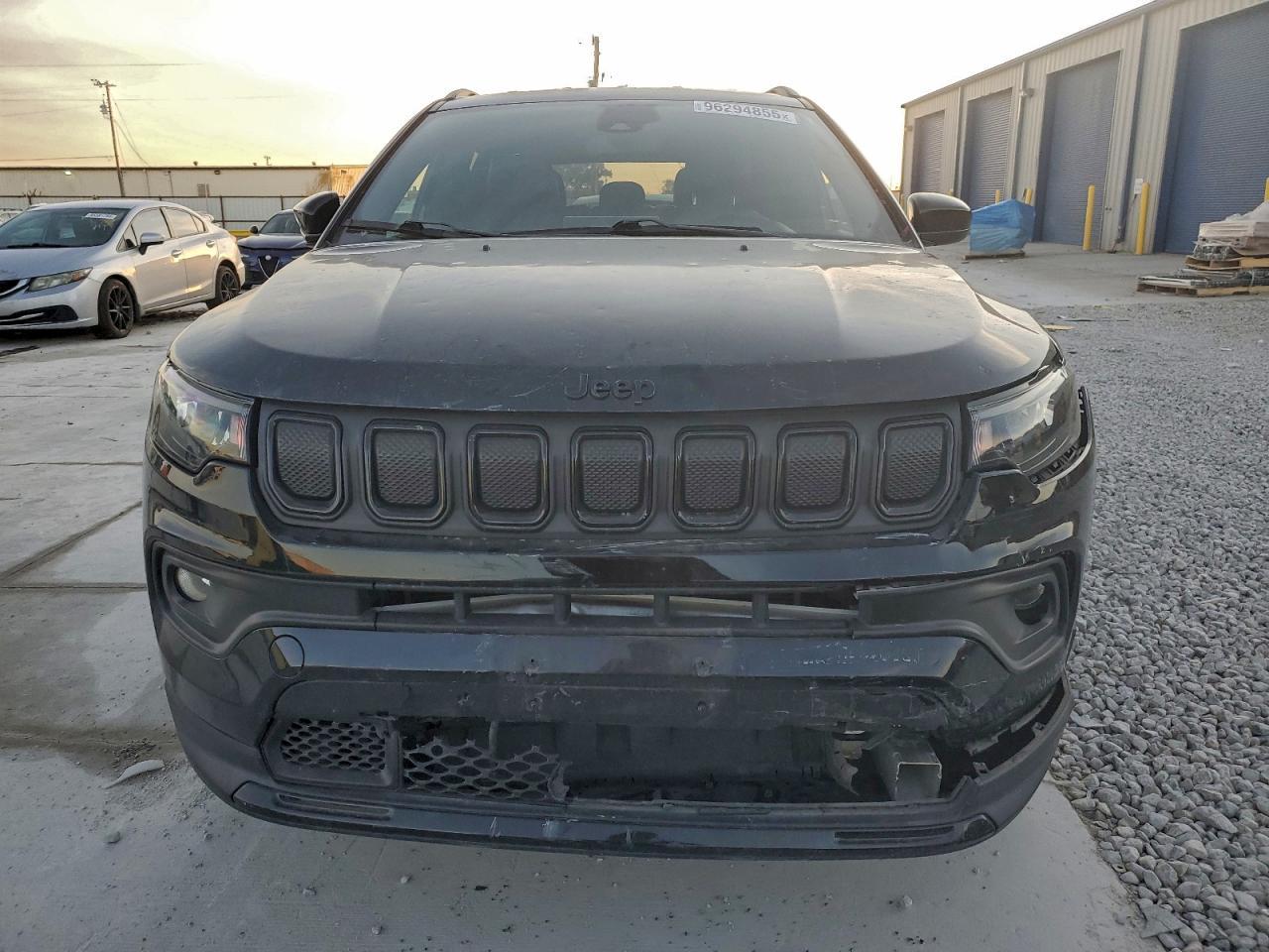 2022 Jeep Compass Latitude - Image 5