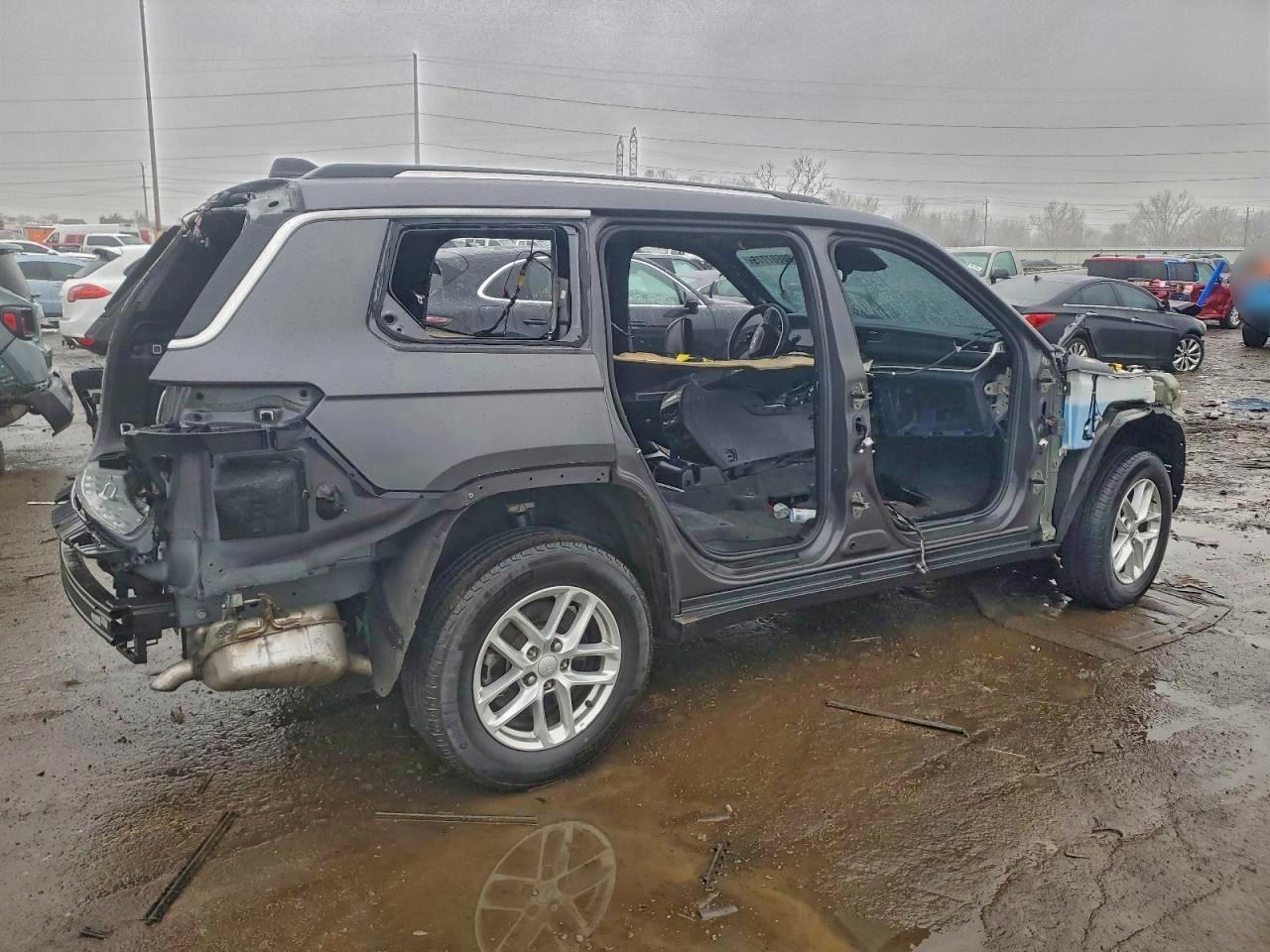 2023 Jeep Grand Cherokee L Laredo - Фото 3