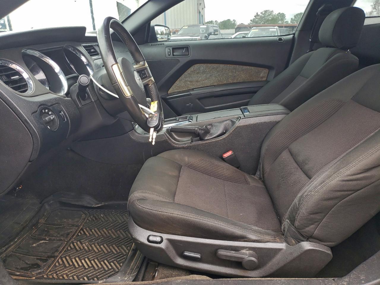 2014 Ford Mustang - Image 7