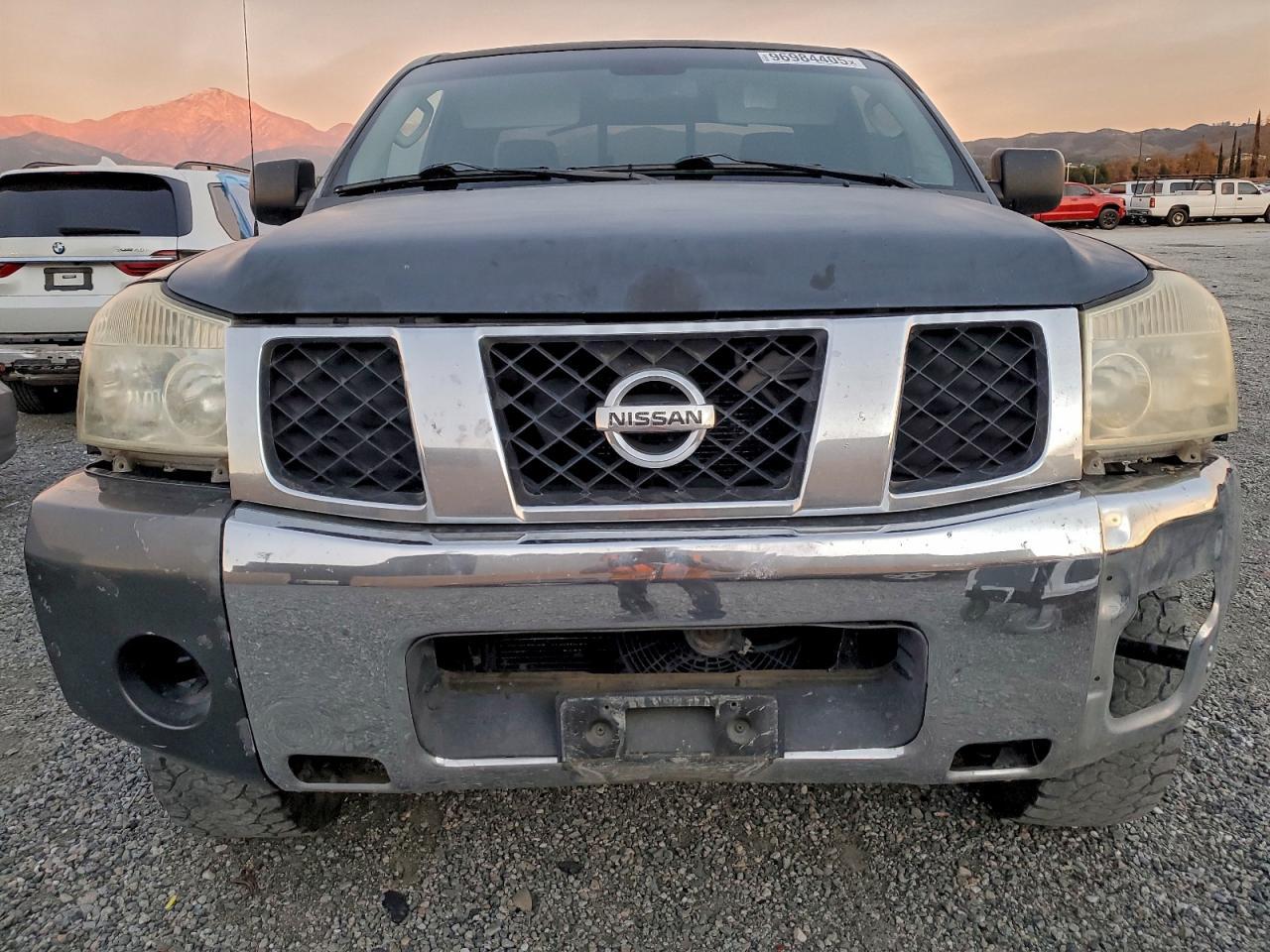 2006 Nissan Titan Xe - Image 5
