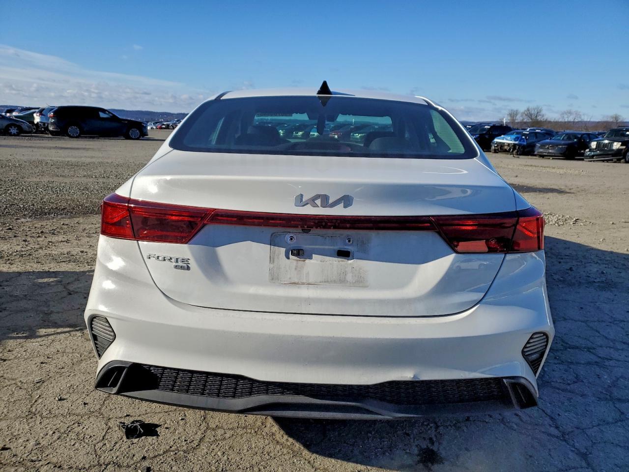 2023 Kia Forte Lx - Image 6