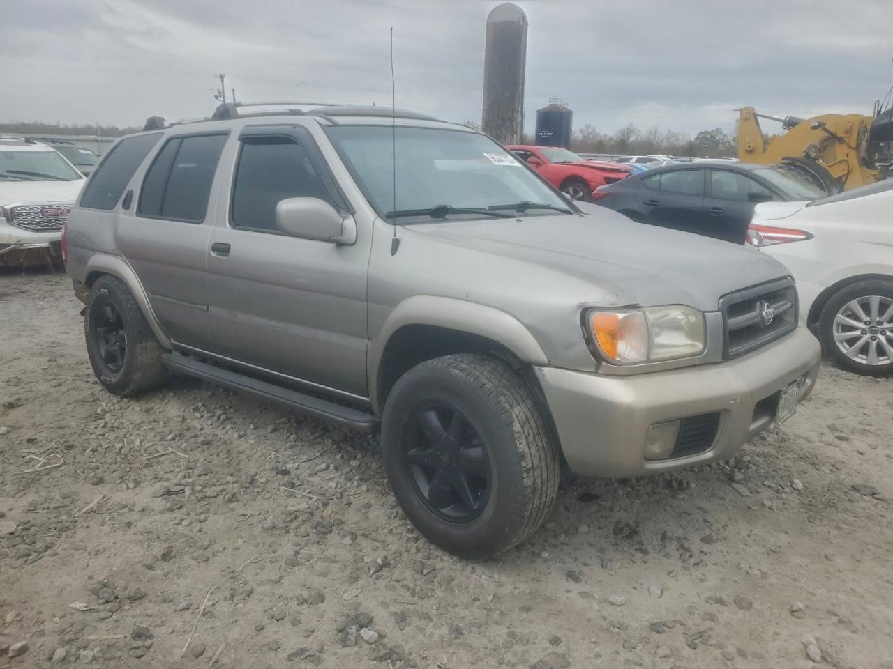 2001 Nissan Pathfinder Le - Image 4