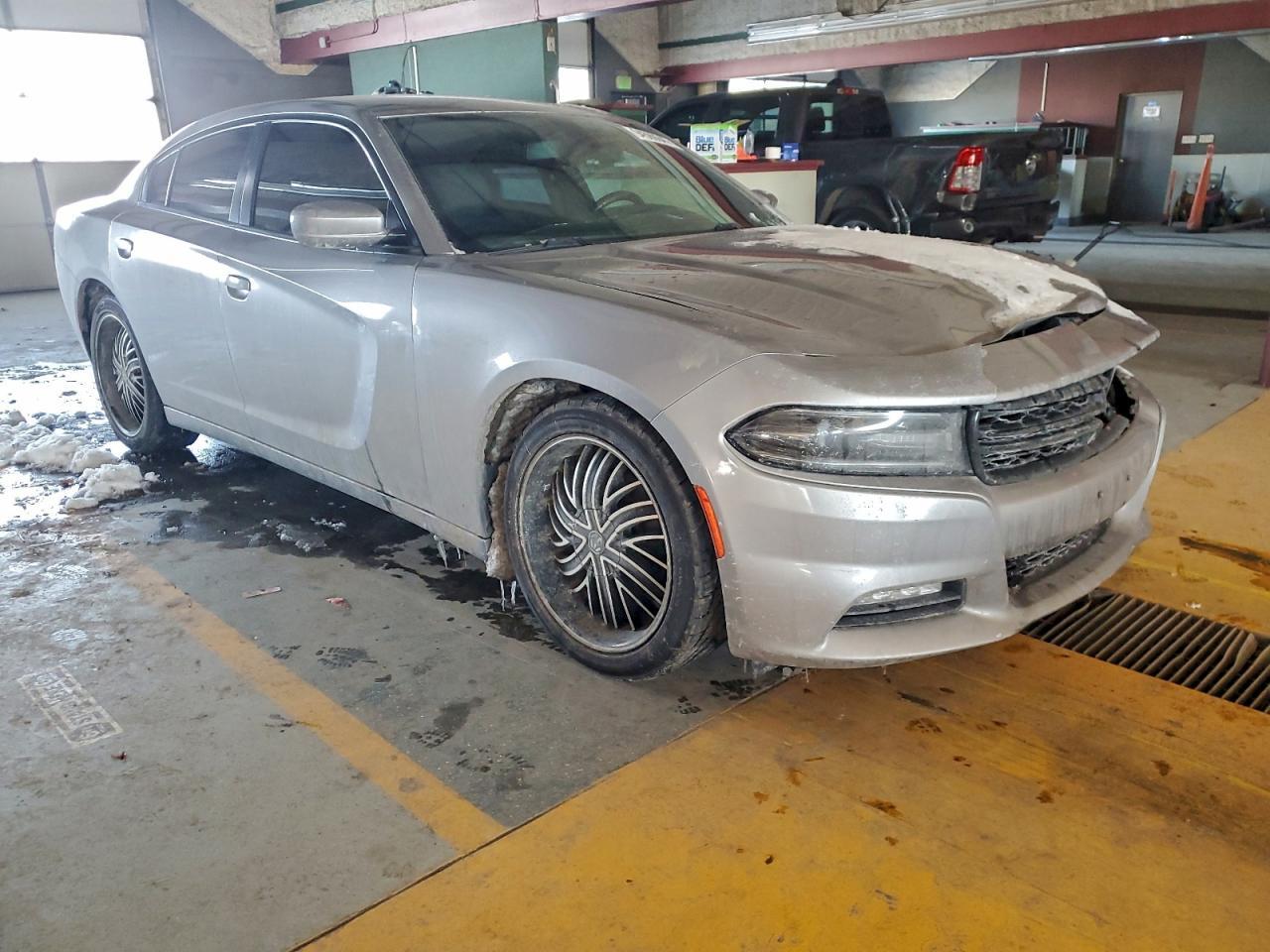 2017 Dodge Charger Sxt - Image 4