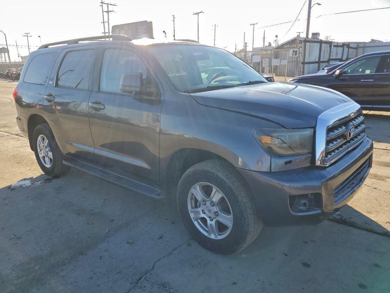 2015 Toyota Sequoia Sr5 - Image 4