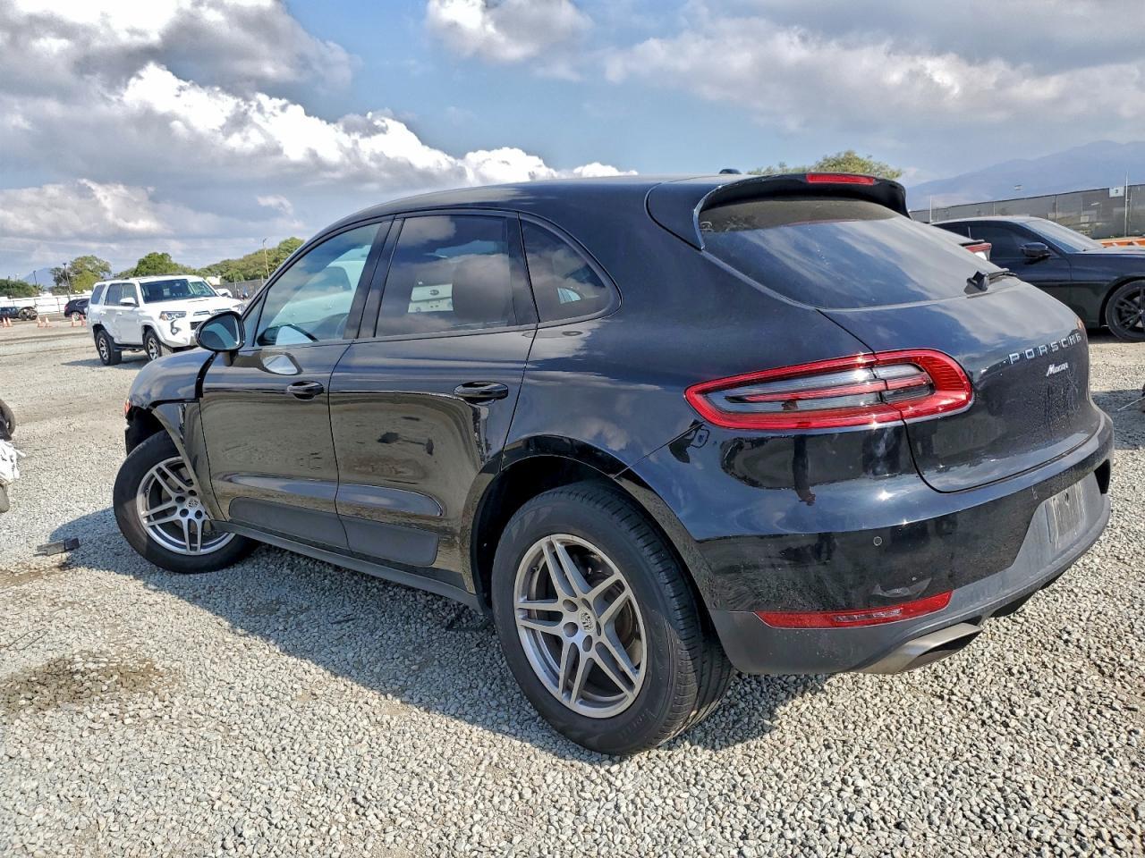 2018 Porsche Macan - Фото 2