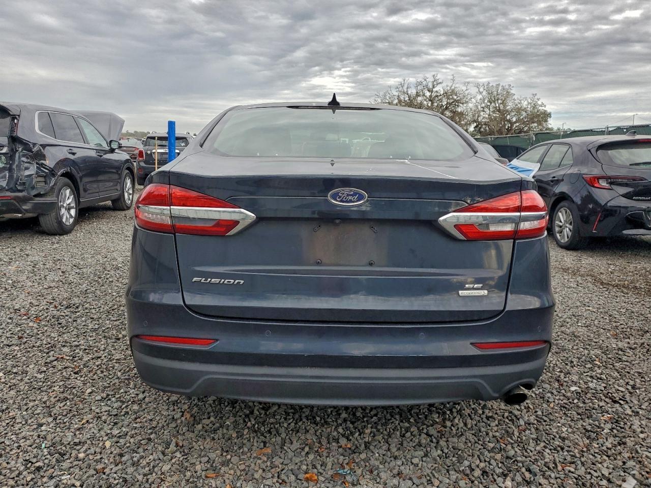 2020 Ford Fusion Se - Фото 6