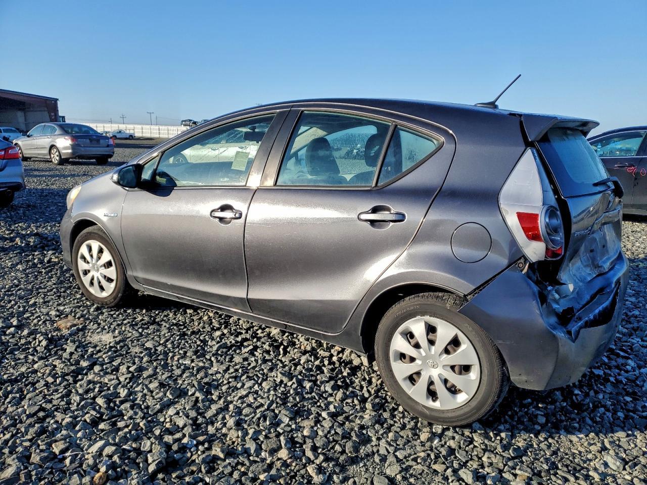 2012 Toyota Prius C - Фото 2