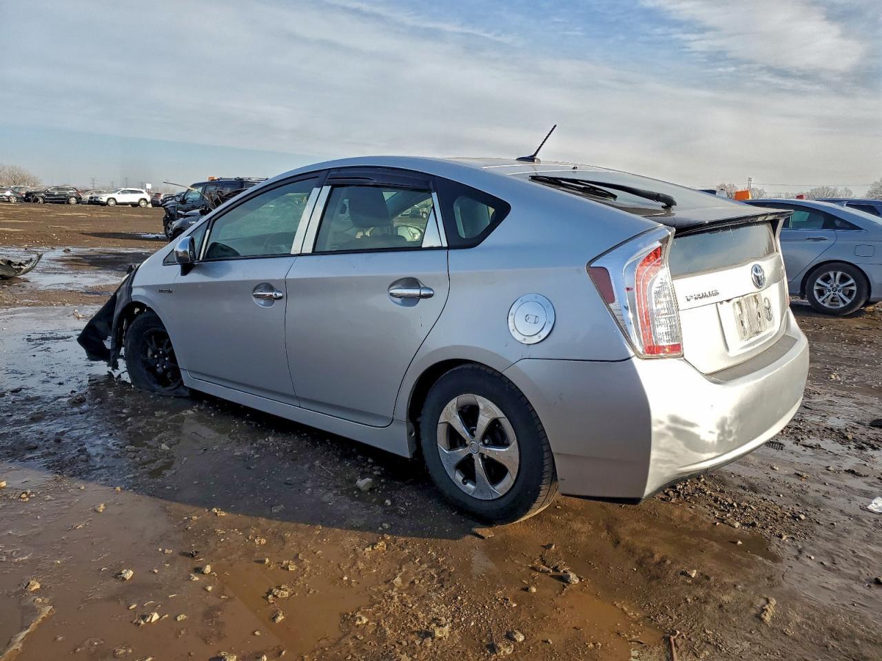 2013 Toyota Prius - Image 2