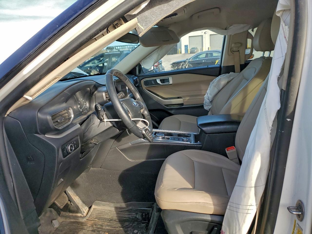 2023 Ford Explorer Xlt - Фото 7