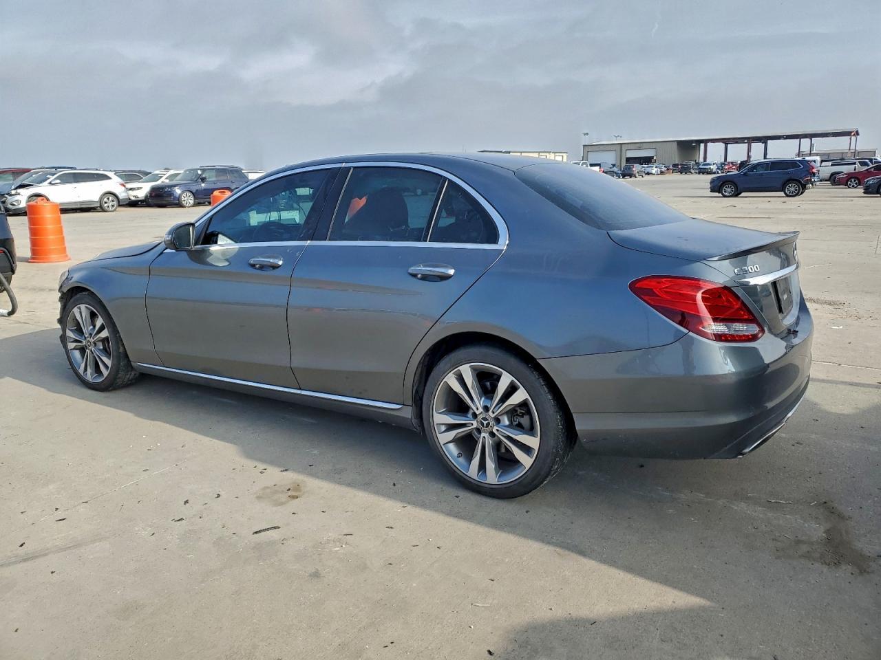 2018 Mercedes-Benz C 300 - Image 2
