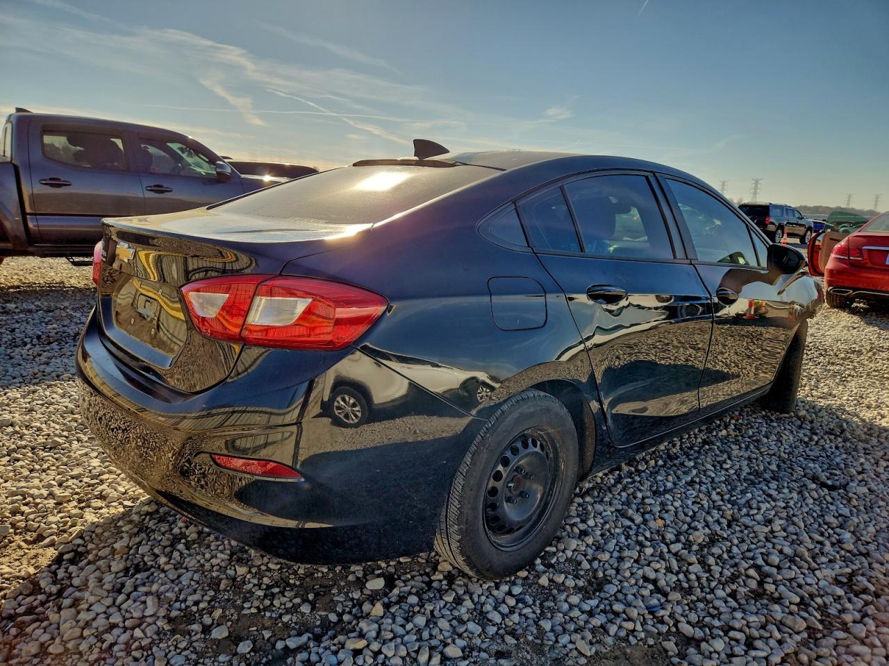 2016 Chev Cruze Ls - Фото 3