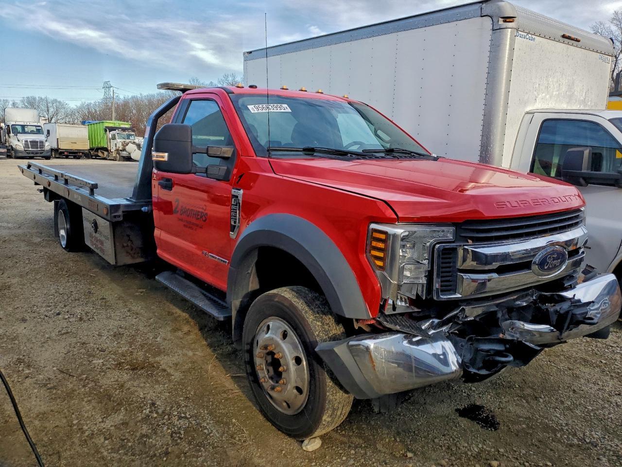 2019 Ford F550 Super Duty - Фото 4