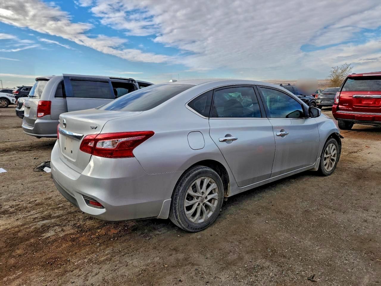 2019 Nissan Sentra S - Фото 3