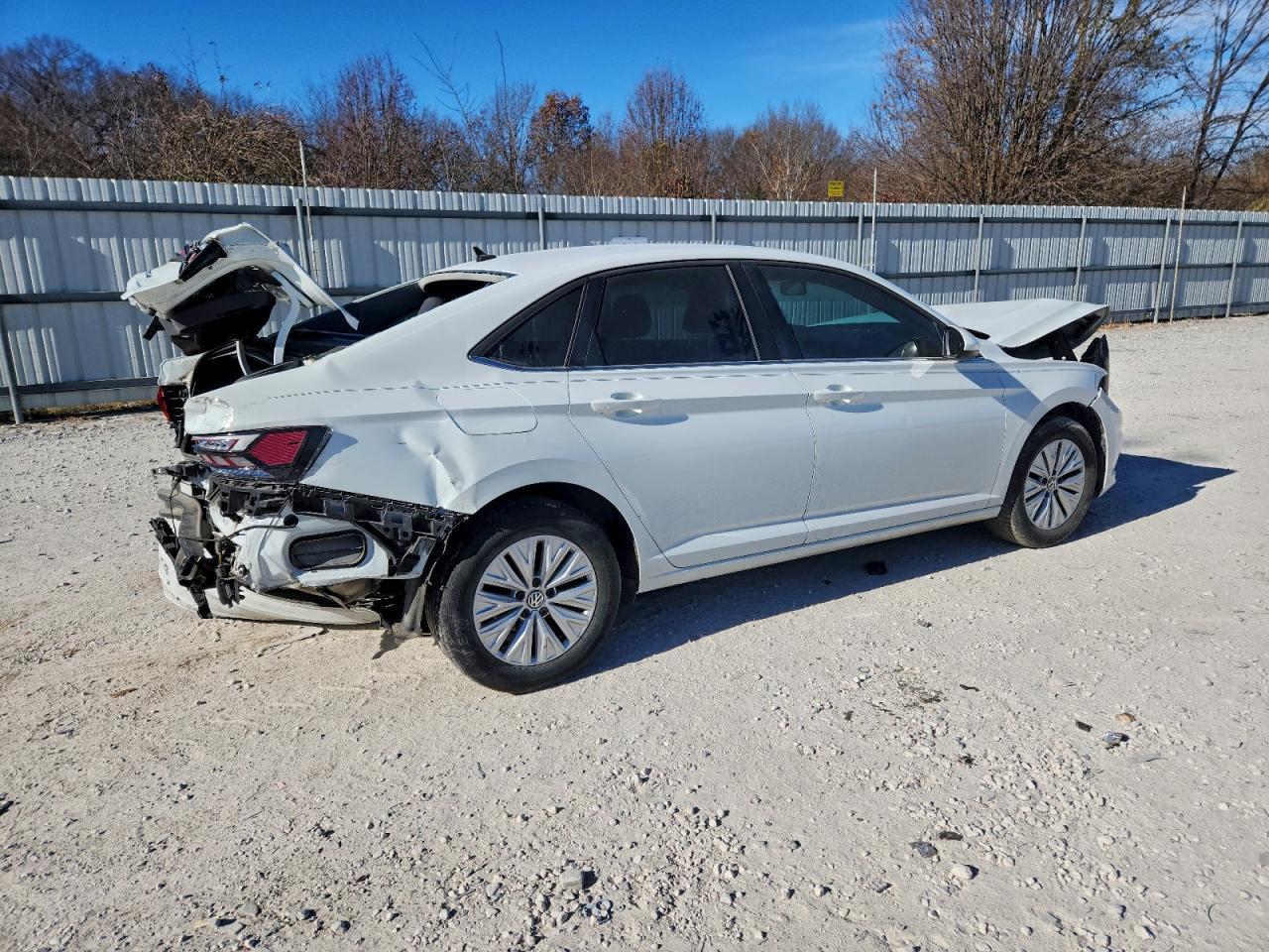 2019 Volkswagen Jetta S - Фото 3