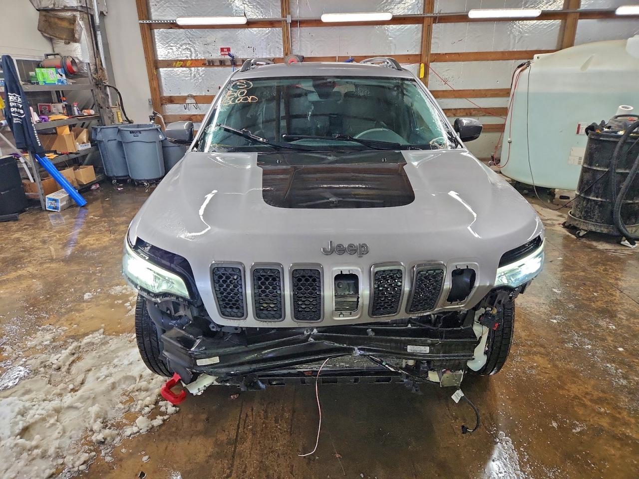 2019 Jeep Cherokee Trailhawk - Image 5