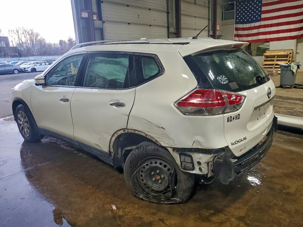 2014 Nissan Rogue S - Image 2