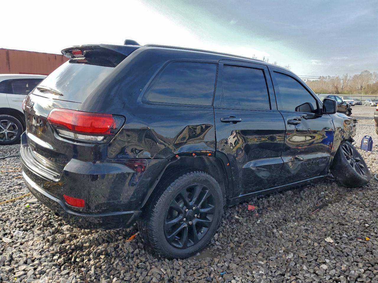 2017 Jeep Grand Cherokee Laredo - Фото 3