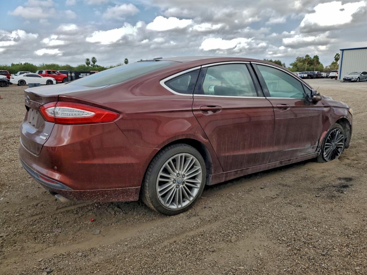 2016 Ford Fusion Se - Фото 3