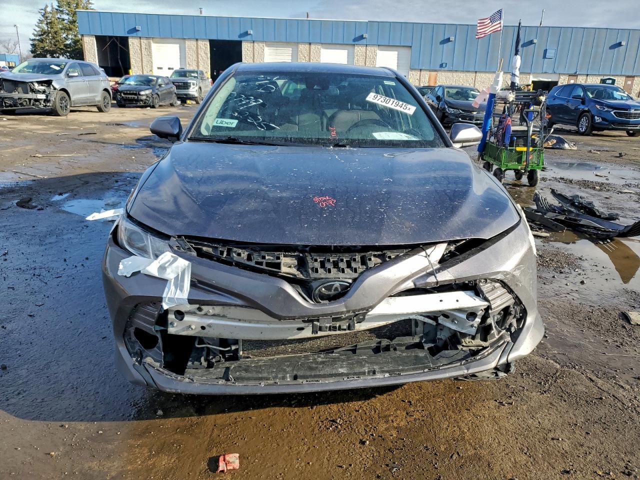 2020 Toyota Camry Le - Image 5