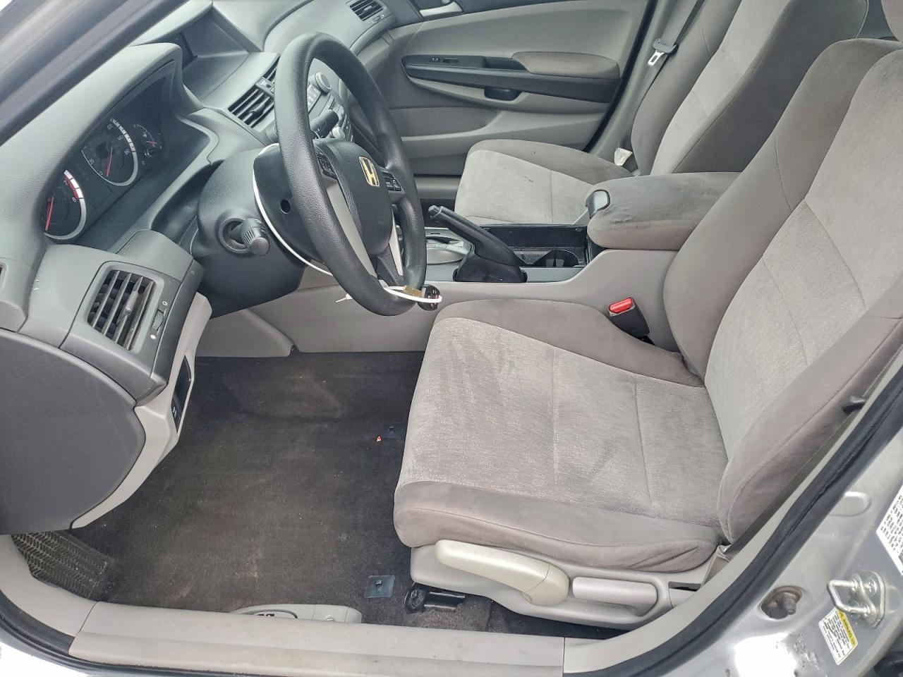 2010 Honda Accord Lx - Image 7