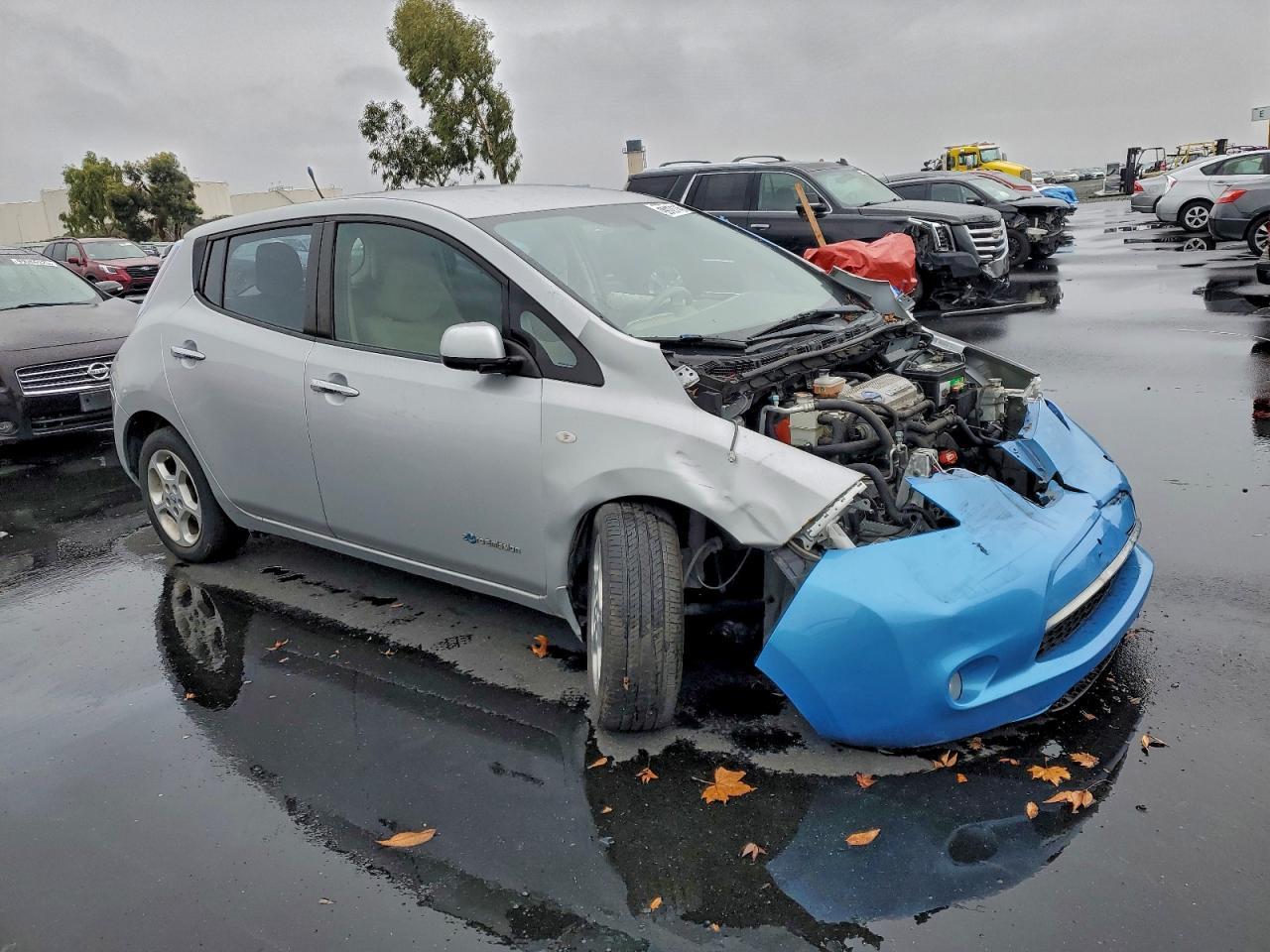2012 Nissan Leaf Sv - Image 4