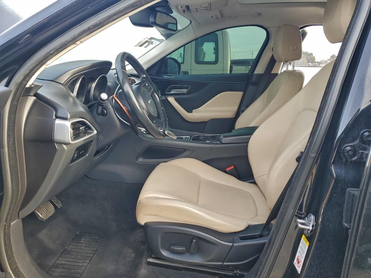 2017 Jaguar F-Pace - Фото 7