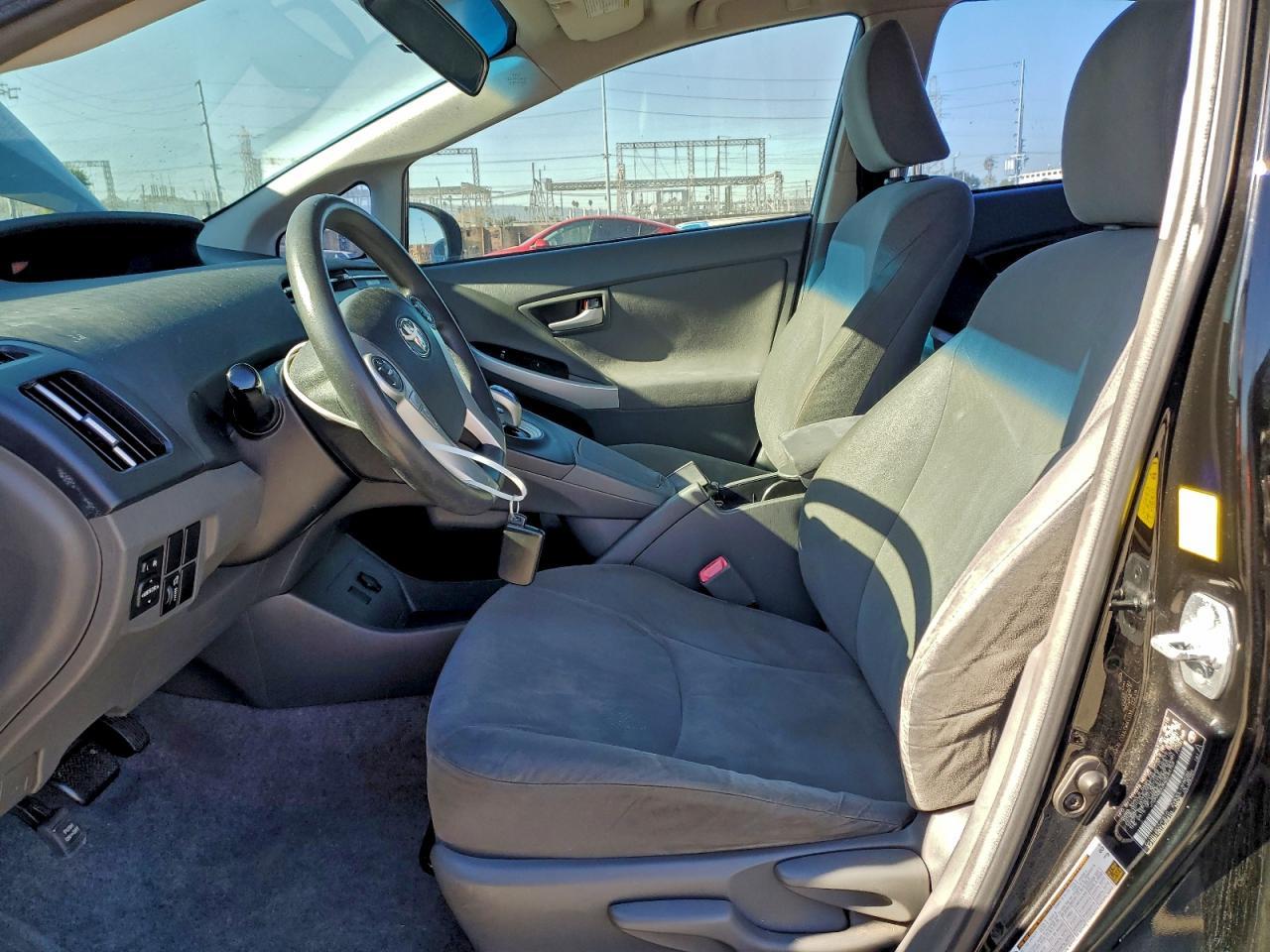 2010 Toyota Prius - Image 7