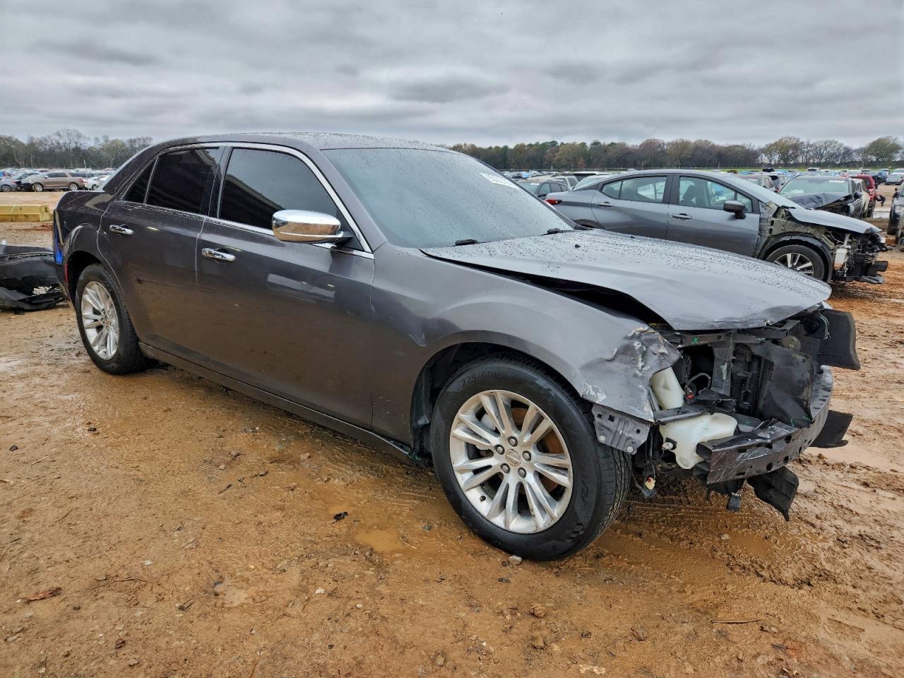 2016 Chrysler 300C - Фото 4