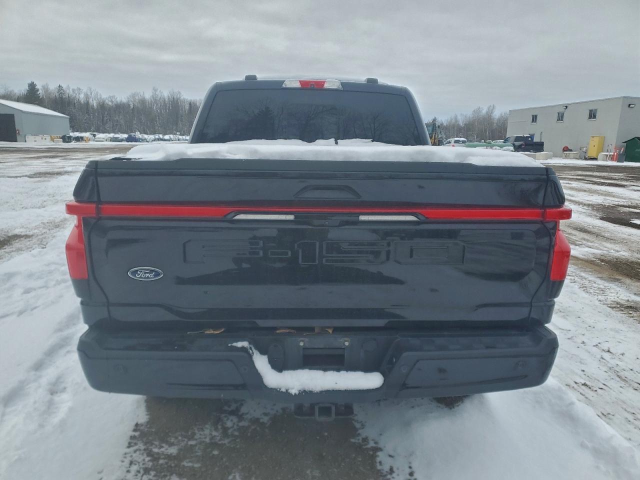 2022 Ford F150 Lightning Pro - Фото 6