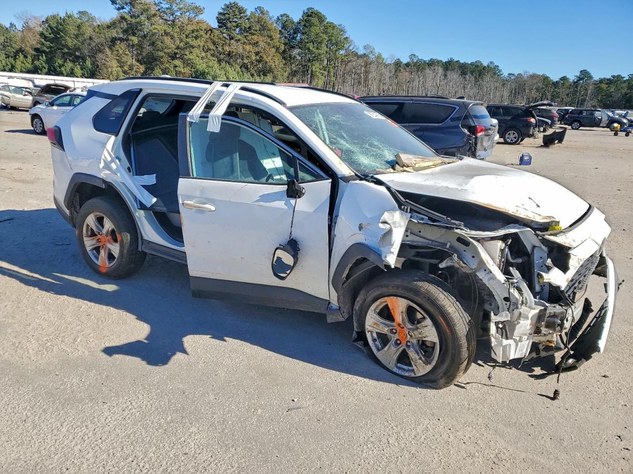 2021 Toyota Rav4 Xle - Фото 4