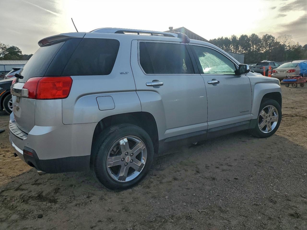 2013 GMC Terrain Slt - Image 3