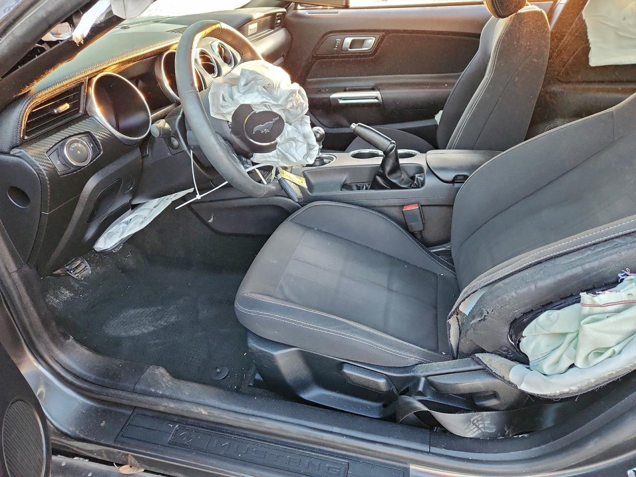 2018 Ford Mustang - Image 7