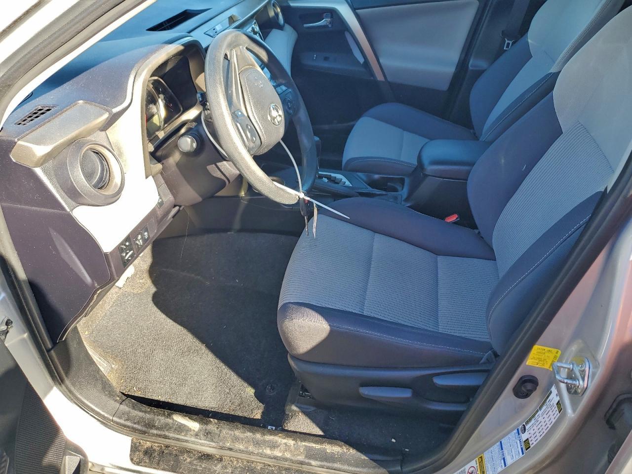 2015 Toyota Rav4 Xle - Image 7