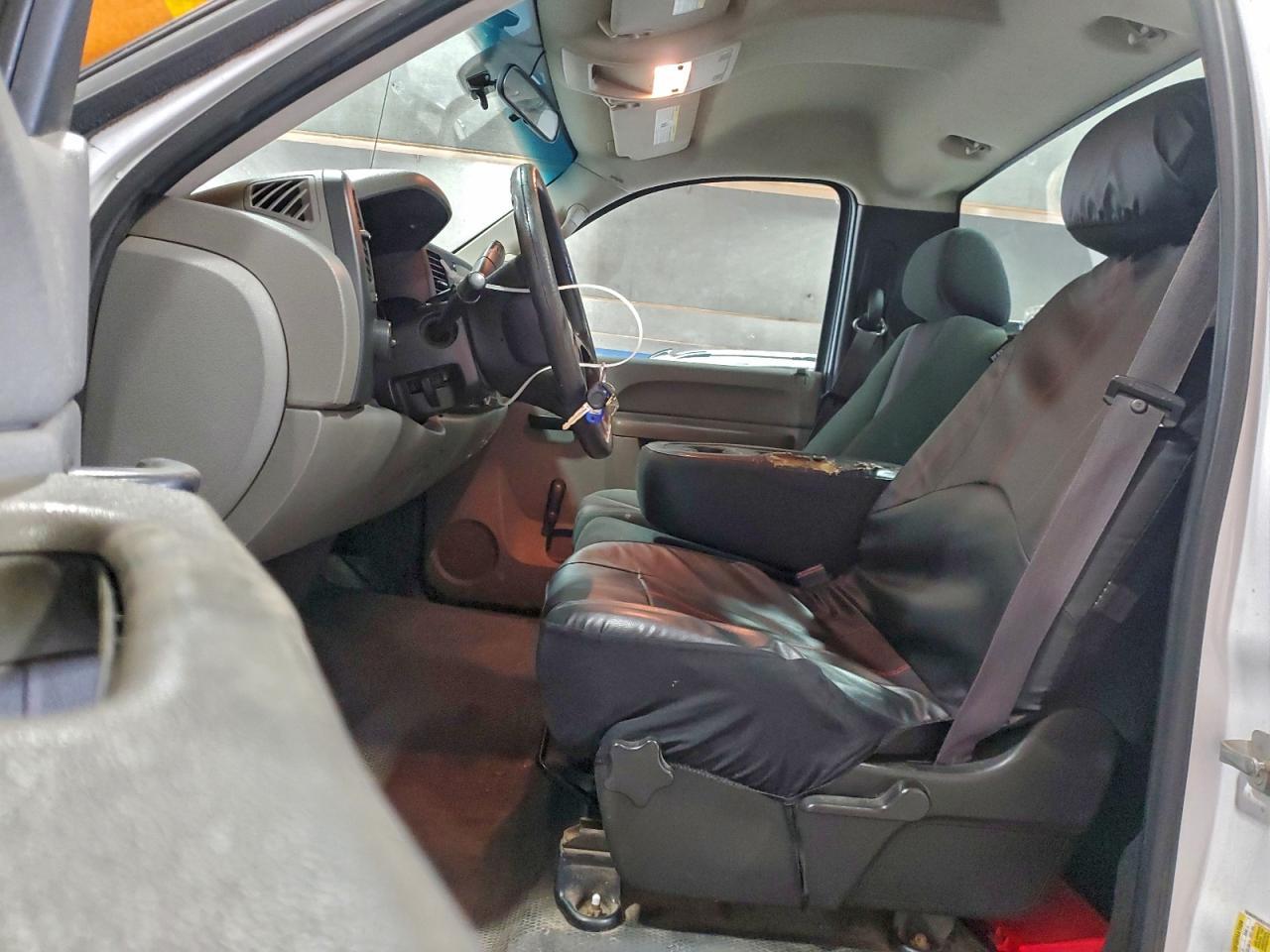 2011 Chevrolet Silverado C1500 - Фото 7