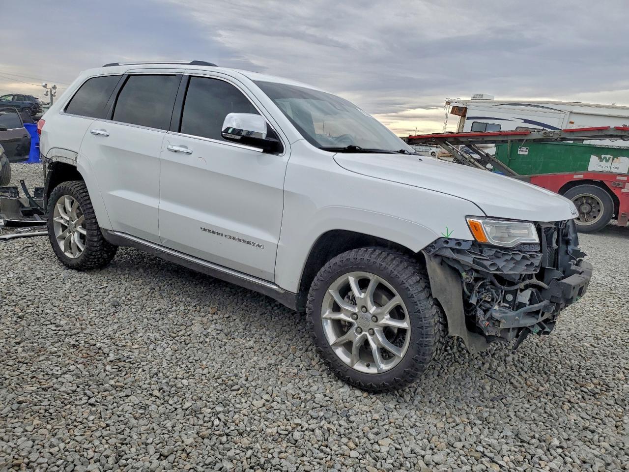 2015 Jeep Grand Cherokee Summit - Image 4