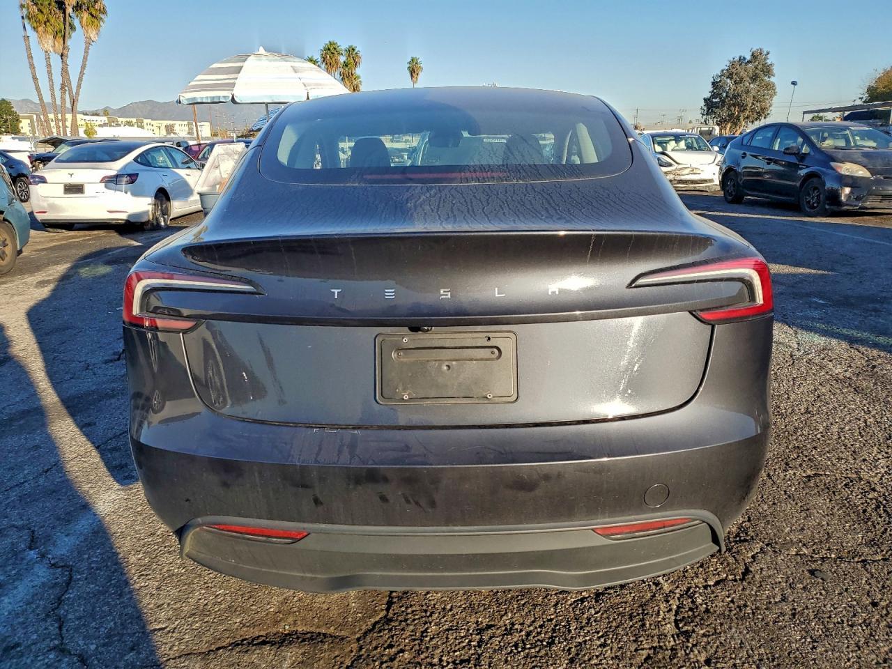 2024 Tesla Model 3 - Фото 6