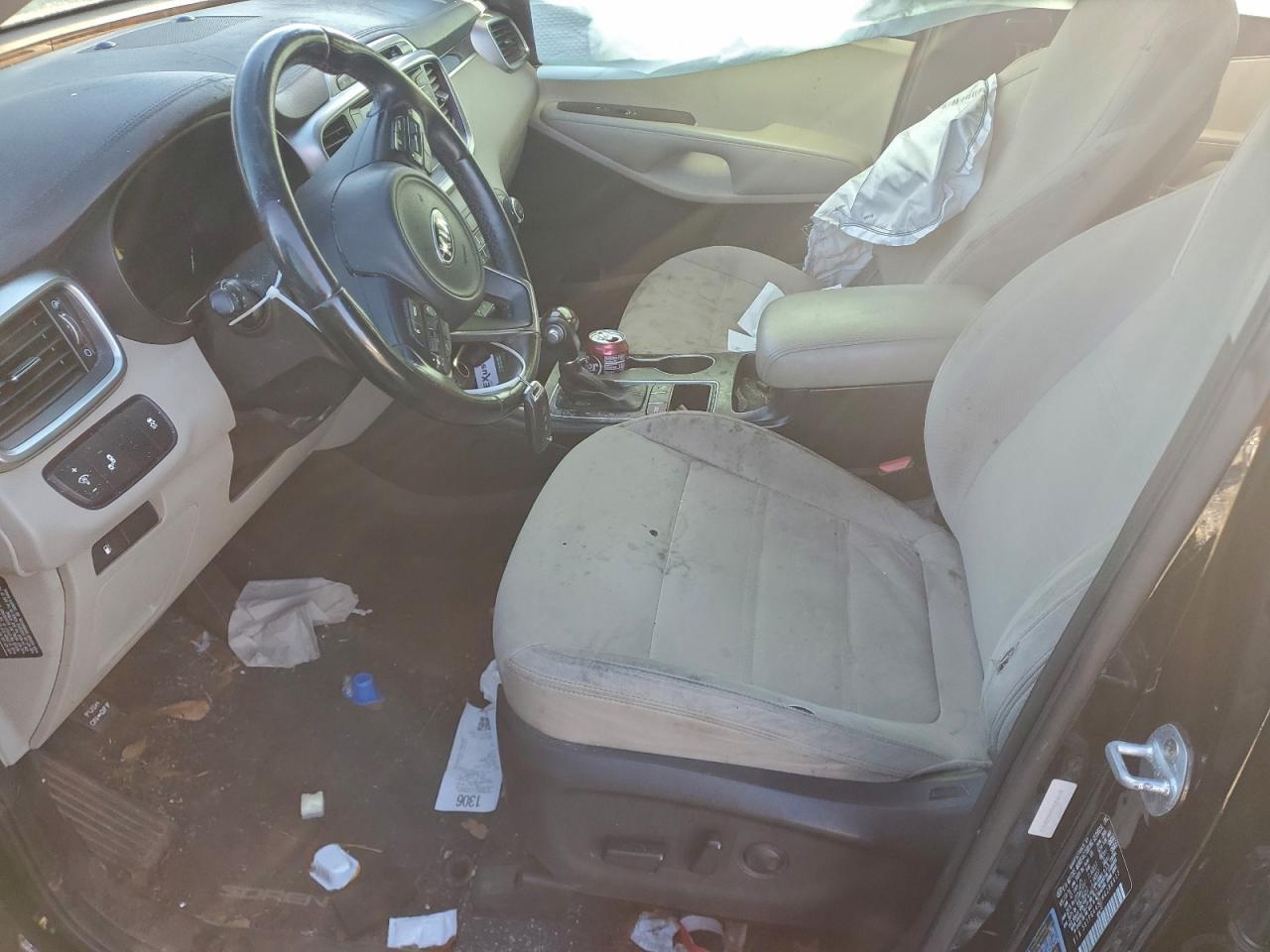 2017 Kia Sorento Lx - Image 7