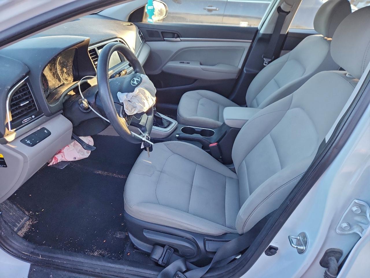 2017 Hyundai Elantra Se - Image 7