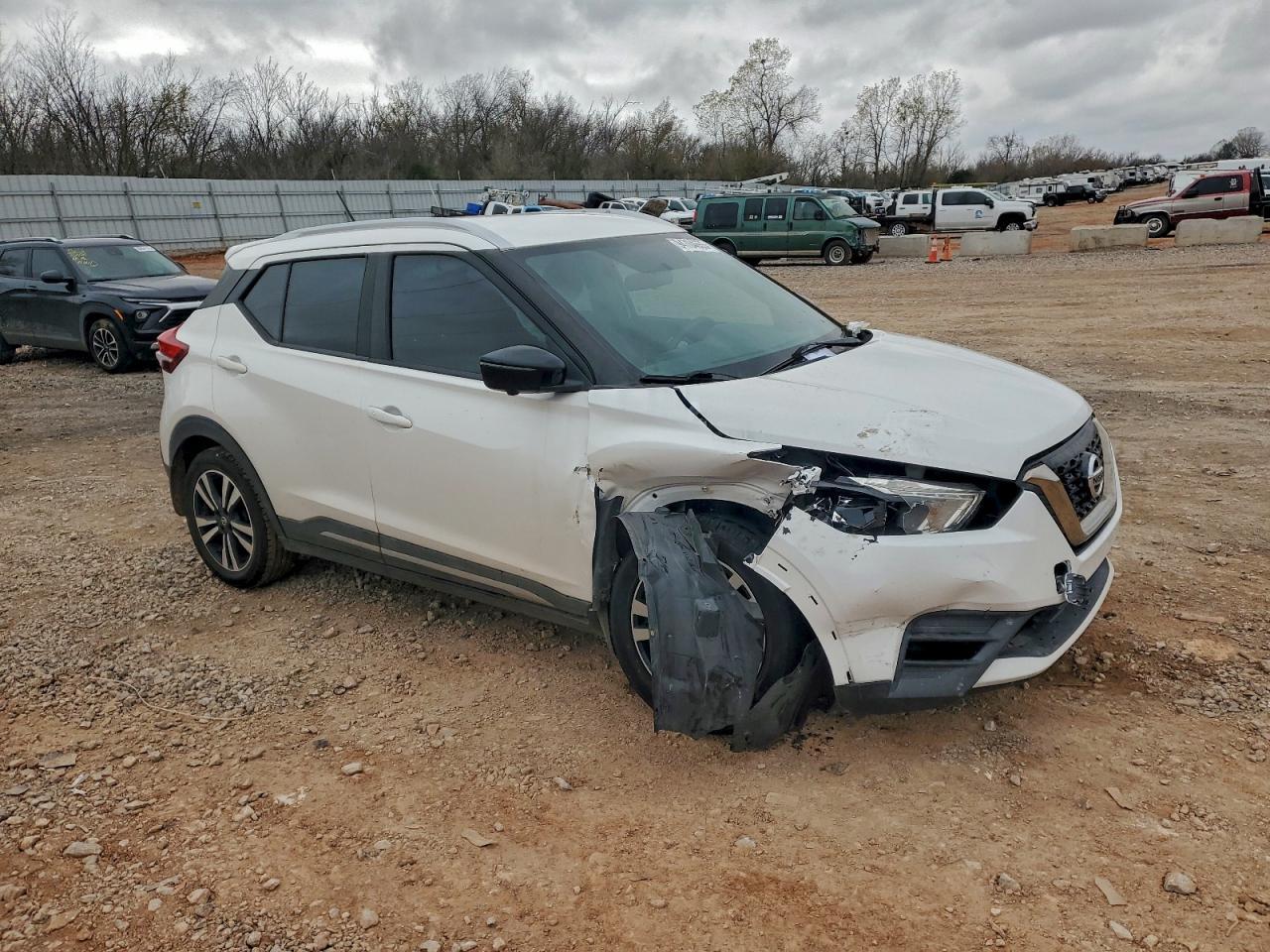 2019 Nissan Kicks S - Фото 4