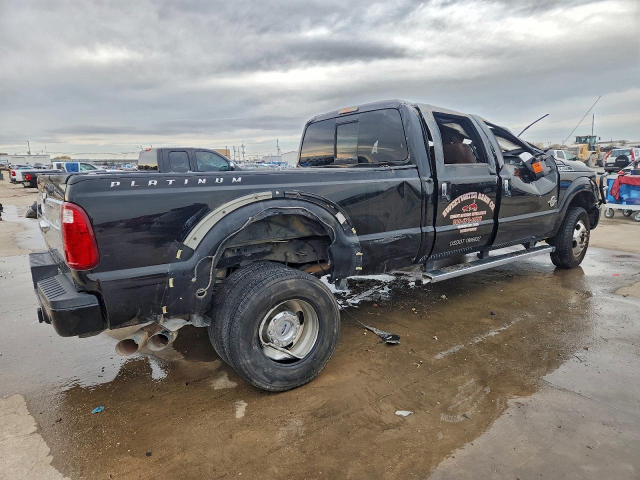 2016 Ford F350 Super Duty - Image 3