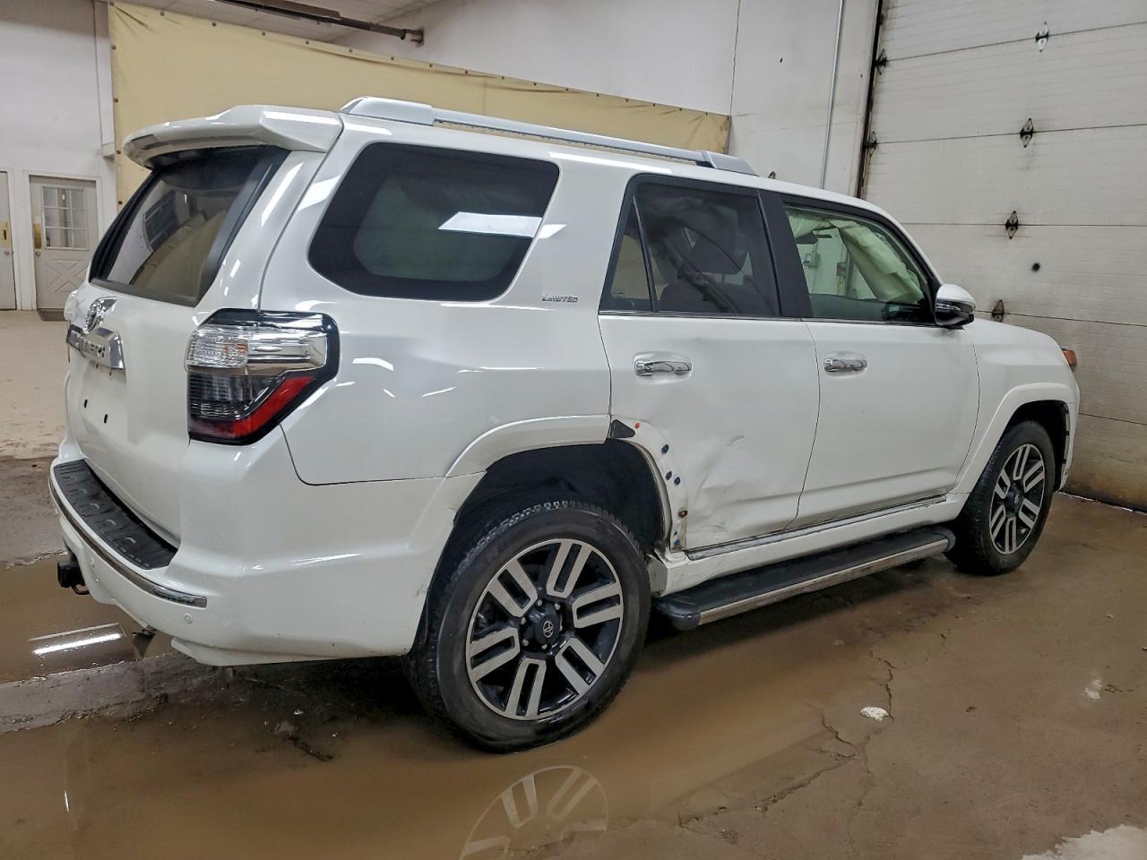 2021 Toyota 4Runner Trail - Фото 3