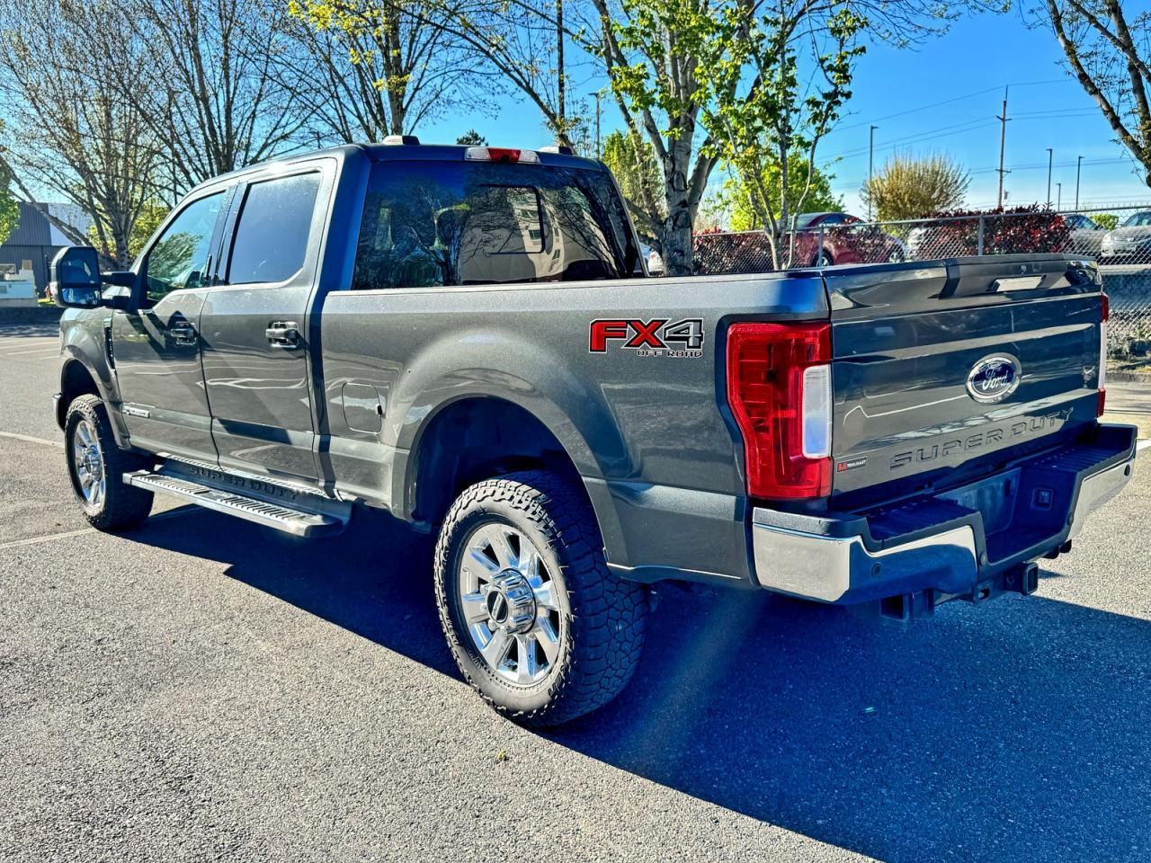 2018 Ford F350 Super Duty - Image 3