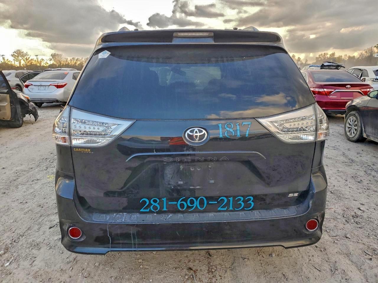 2015 Toyota Sienna Sport - Фото 6